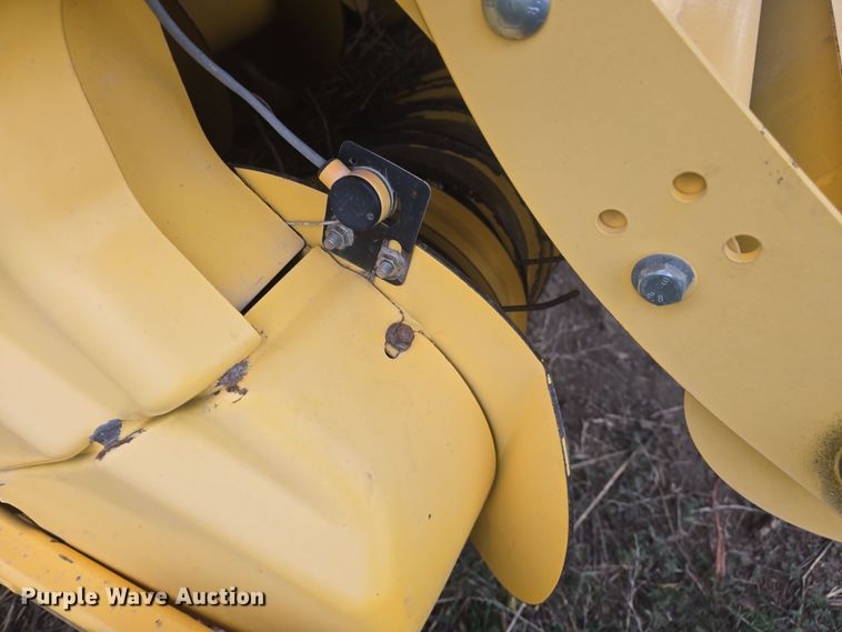 image for item DO7865 2014 New Holland BigBaler 330 large square baler