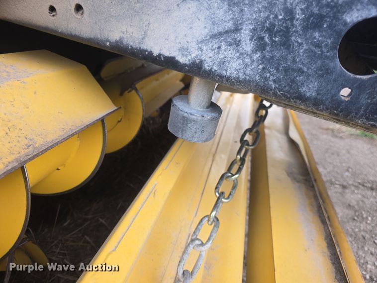 image for item DO7865 2014 New Holland BigBaler 330 large square baler