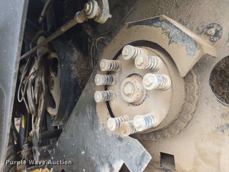 image for item DO7865 2014 New Holland BigBaler 330 large square baler