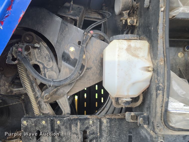 image for item DO7865 2014 New Holland BigBaler 330 large square baler