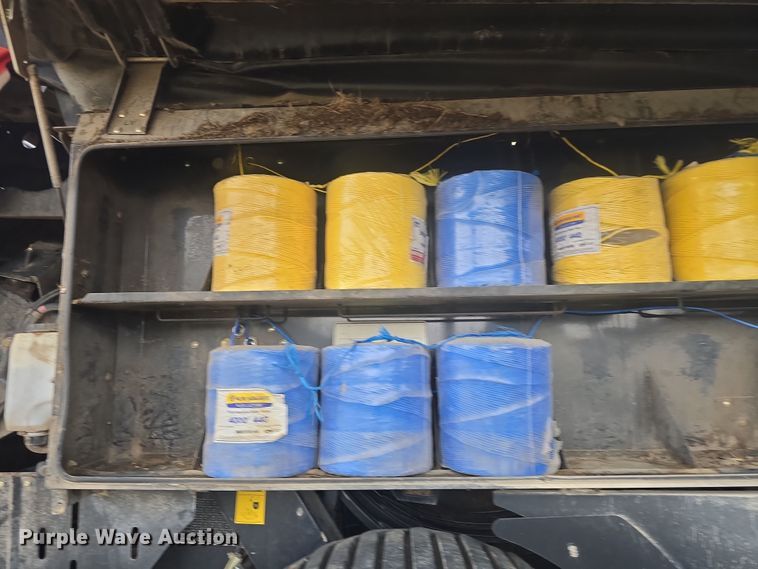 image for item DO7865 2014 New Holland BigBaler 330 large square baler