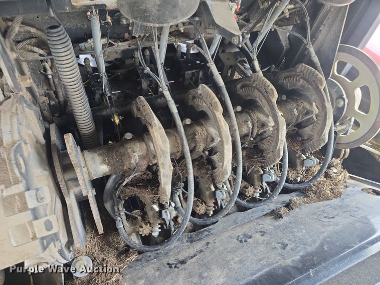 image for item DO7865 2014 New Holland BigBaler 330 large square baler