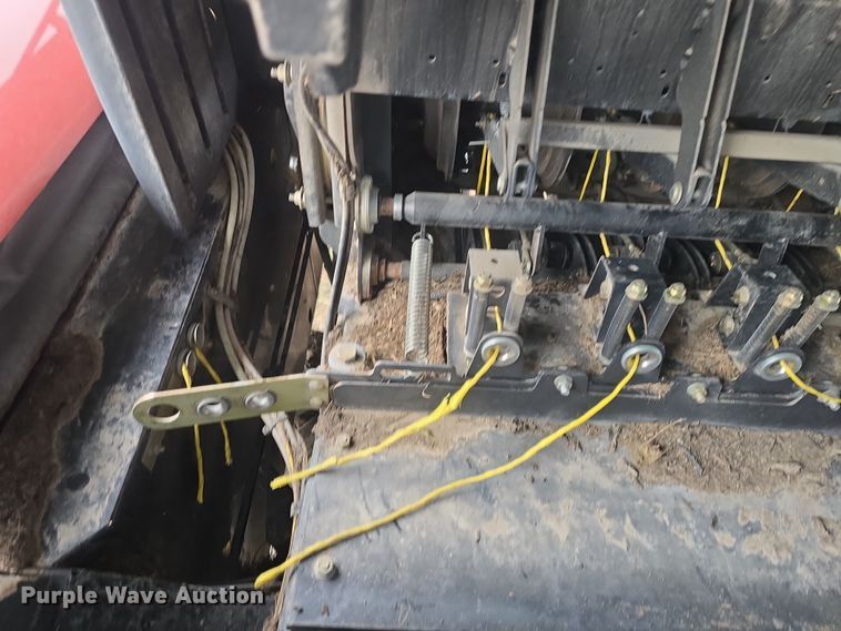 image for item DO7865 2014 New Holland BigBaler 330 large square baler