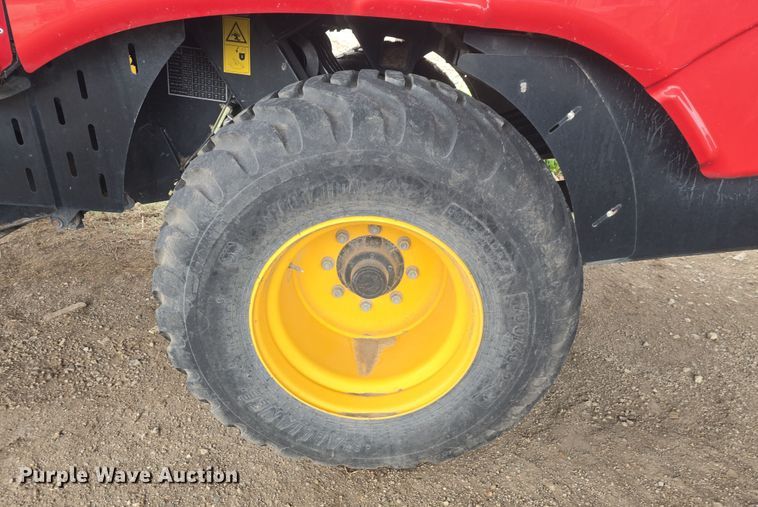 image for item DO7865 2014 New Holland BigBaler 330 large square baler