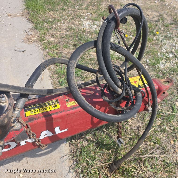 image for item DO7889 International 800 Cyclo Air air seeder