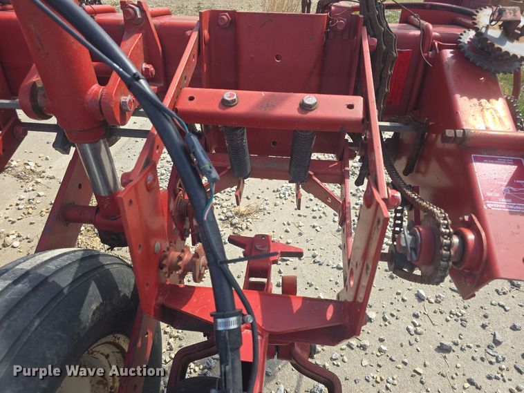 image for item DO7889 International 800 Cyclo Air air seeder