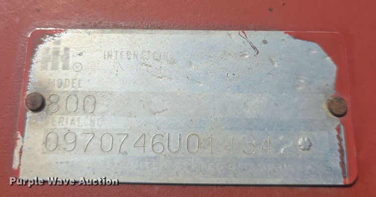 image for item DO7889 International 800 Cyclo Air air seeder