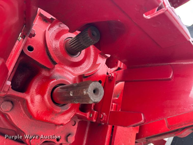 image for item DT0617 1970 International Farmall 856 tractor