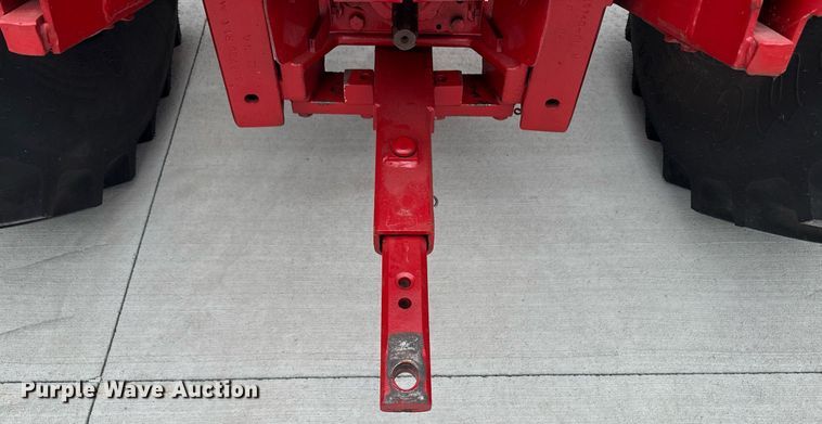 image for item DT0617 1970 International Farmall 856 tractor