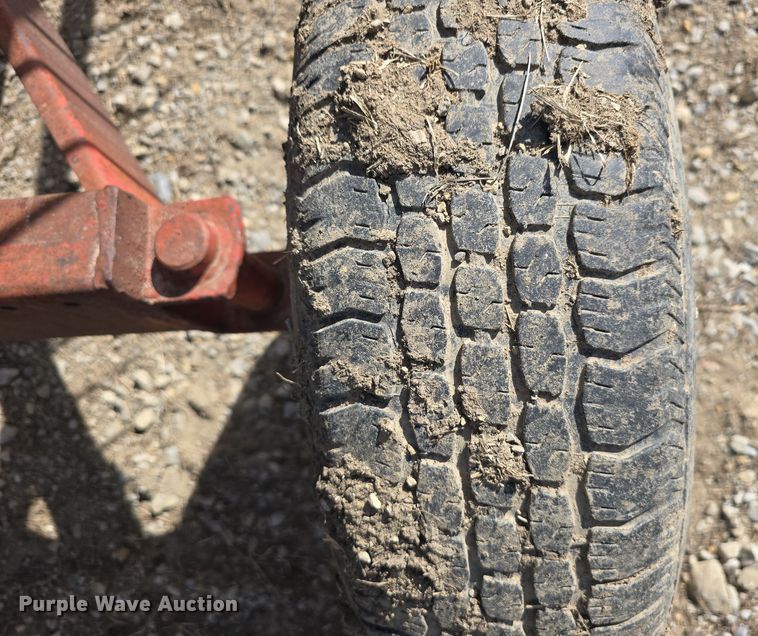 image for item DT6751 1999 John Deere 920 flex head