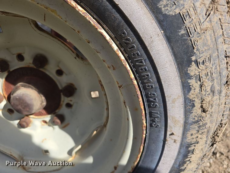 image for item DT6751 1999 John Deere 920 flex head