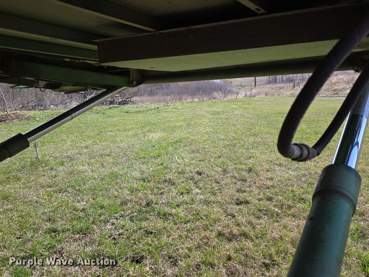 image for item DT6752 1989 John Deere 9600 RWA combine