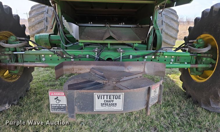 image for item DT6752 1989 John Deere 9600 RWA combine