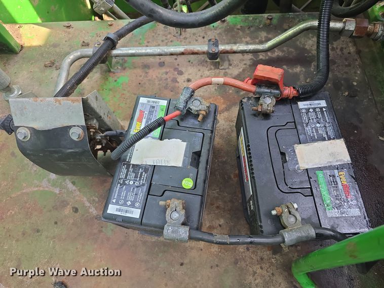 image for item DT6752 1989 John Deere 9600 RWA combine