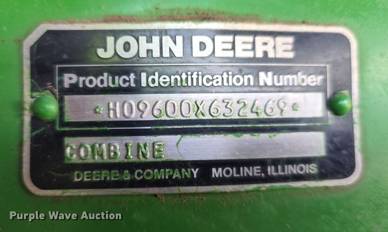 image for item DT6752 1989 John Deere 9600 RWA combine