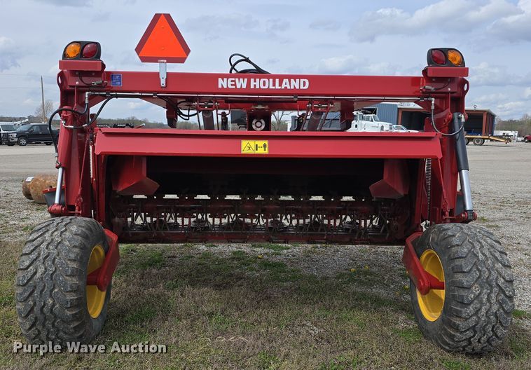 image for item DT6774 2021 New Holland Discbine 310FDB swather / windrower