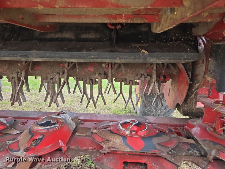 image for item DT6774 2021 New Holland Discbine 310FDB swather / windrower