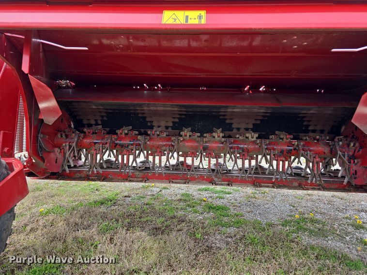 image for item DT6774 2021 New Holland Discbine 310FDB swather / windrower