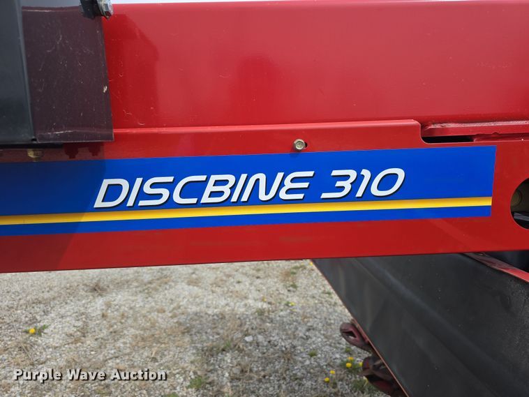 image for item DT6774 2021 New Holland Discbine 310FDB swather / windrower