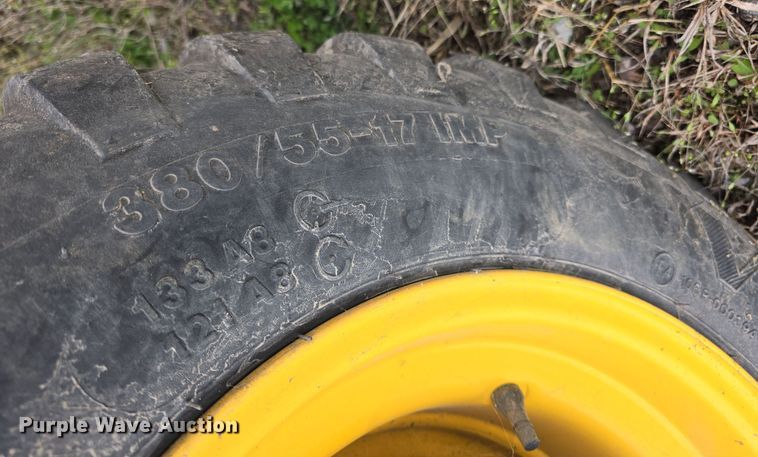 image for item DT6774 2021 New Holland Discbine 310FDB swather / windrower