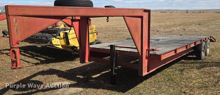 image for item DT7082 1991 equipment trailer