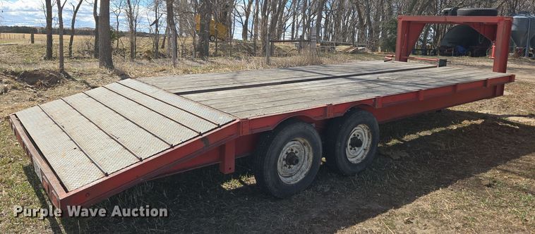image for item DT7082 1991 equipment trailer