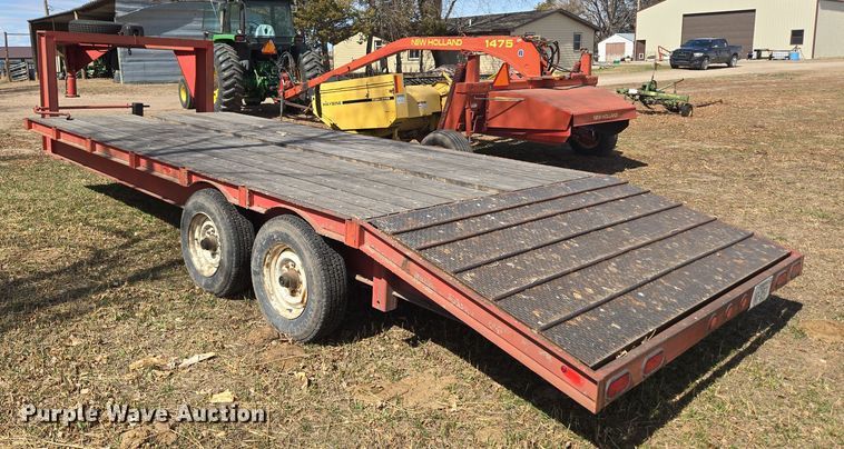 image for item DT7082 1991 equipment trailer