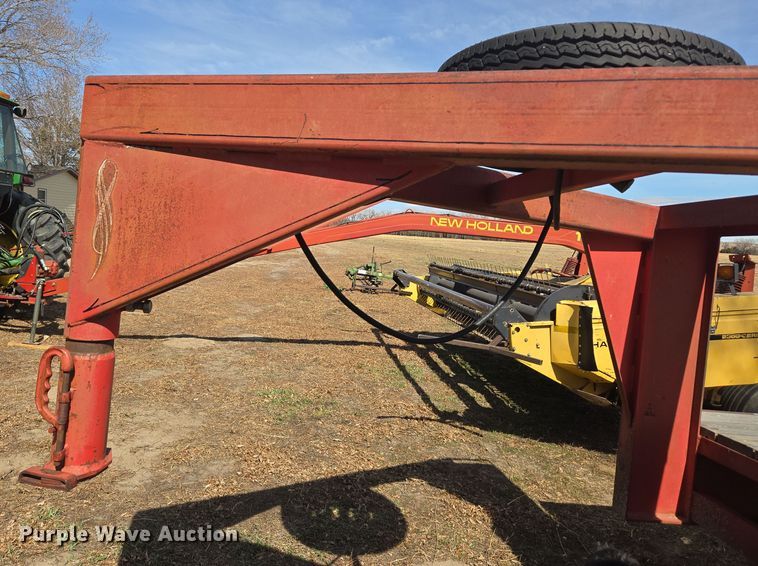 image for item DT7082 1991 equipment trailer