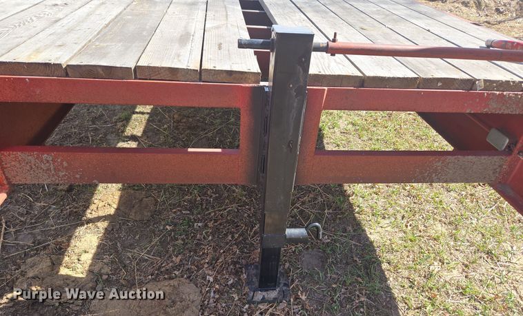 image for item DT7082 1991 equipment trailer