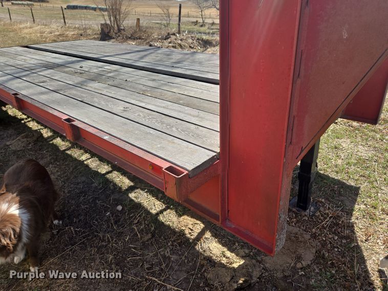 image for item DT7082 1991 equipment trailer