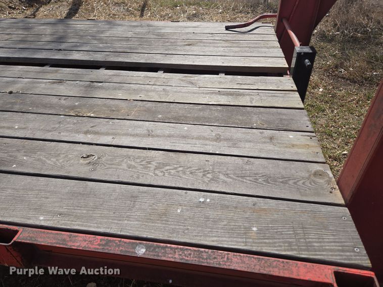 image for item DT7082 1991 equipment trailer