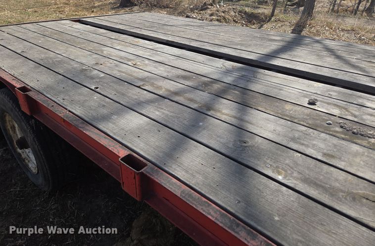 image for item DT7082 1991 equipment trailer