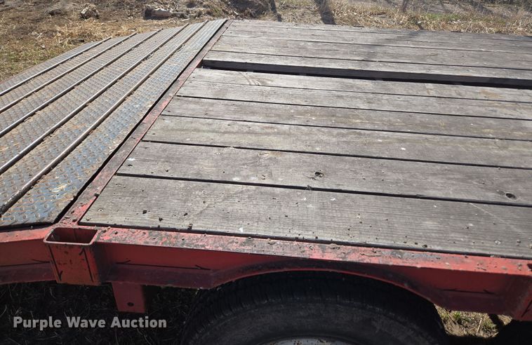 image for item DT7082 1991 equipment trailer