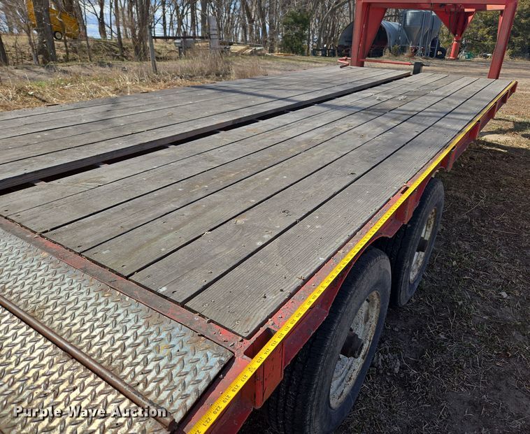 image for item DT7082 1991 equipment trailer