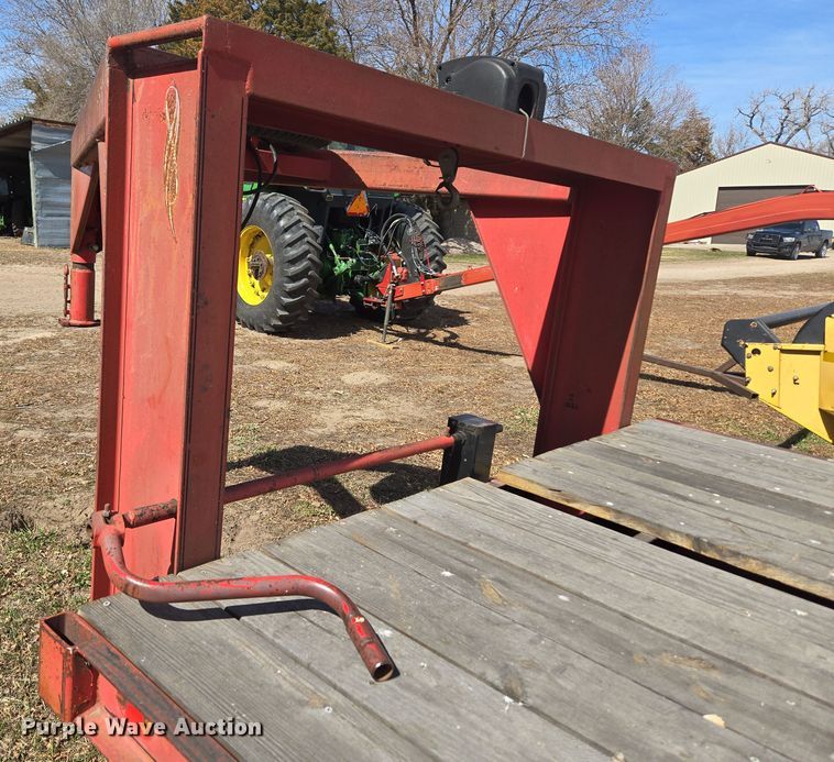 image for item DT7082 1991 equipment trailer