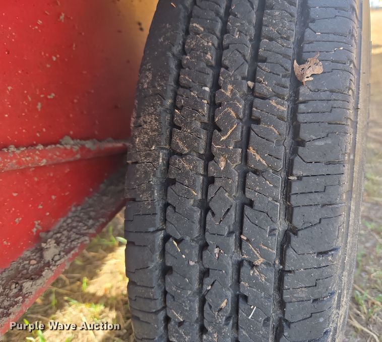 image for item DT7082 1991 equipment trailer