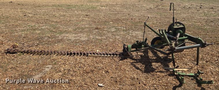 image for item DT7083 John Deere sickle mower