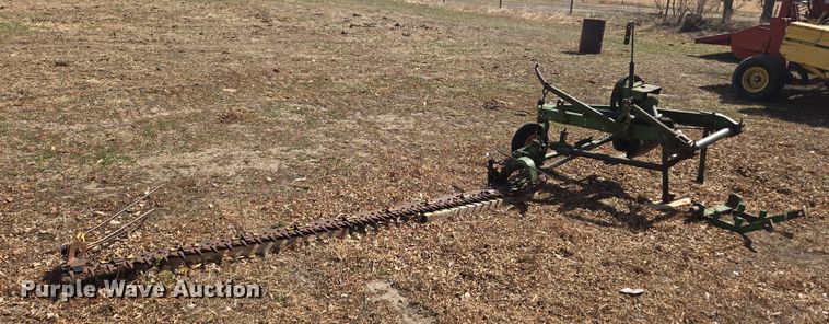 image for item DT7083 John Deere sickle mower