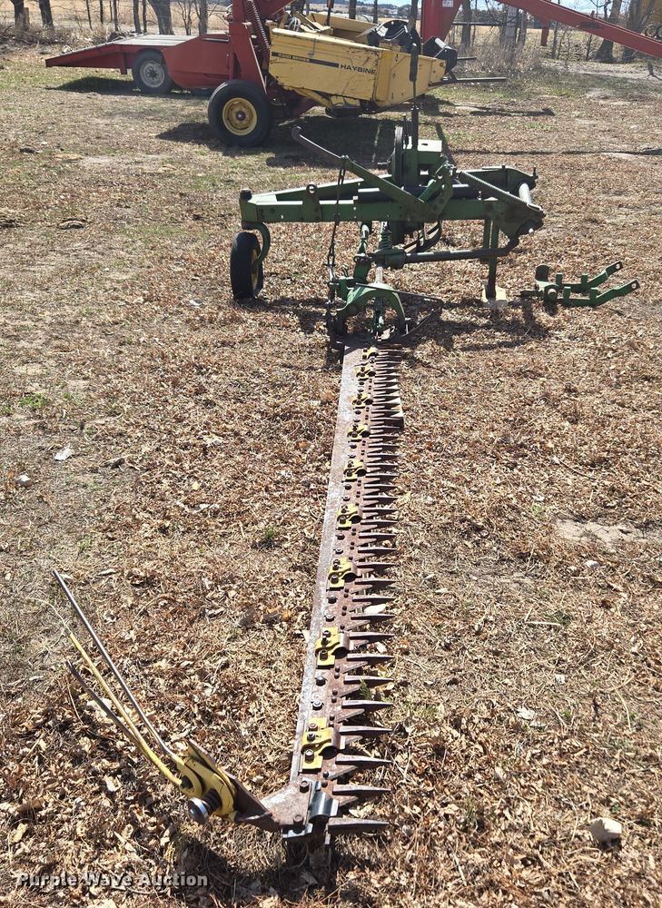 image for item DT7083 John Deere sickle mower