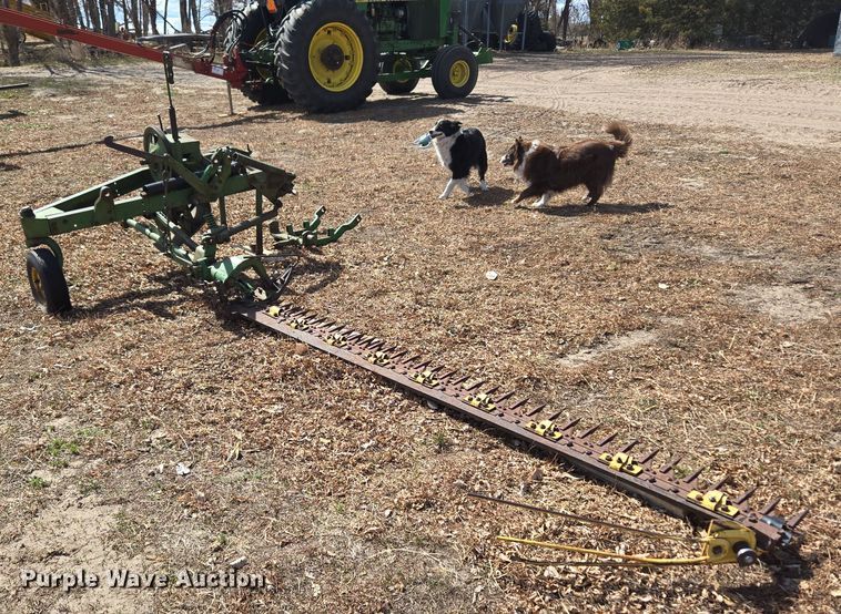 image for item DT7083 John Deere sickle mower