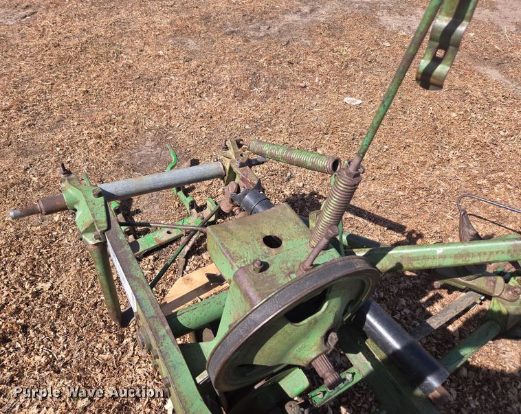 image for item DT7083 John Deere sickle mower