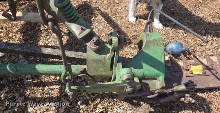 image for item DT7083 John Deere sickle mower