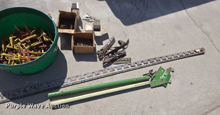 image for item DT7083 John Deere sickle mower