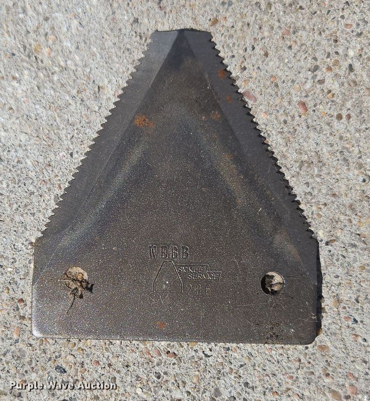 image for item DT7083 John Deere sickle mower