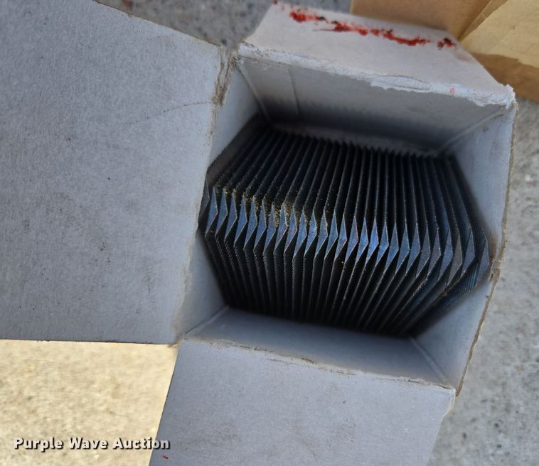 image for item DT7083 John Deere sickle mower