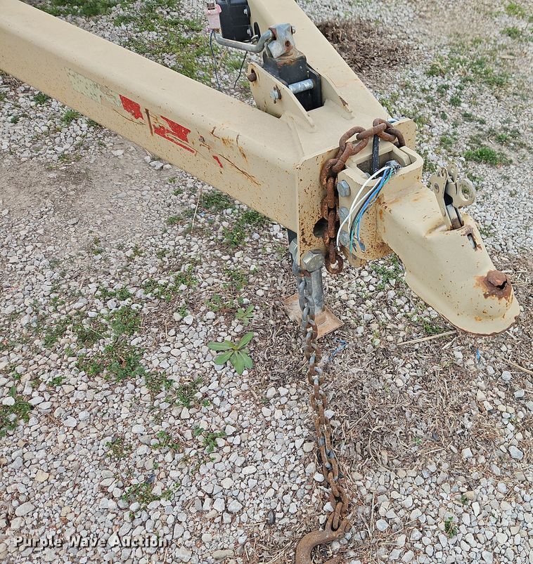 image for item DT7667 Unverferth SeedRunner 2750 seed tender