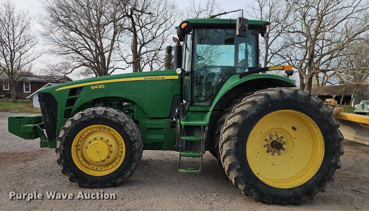image for item DT7669 2006 John Deere 8430 MFWD tractor