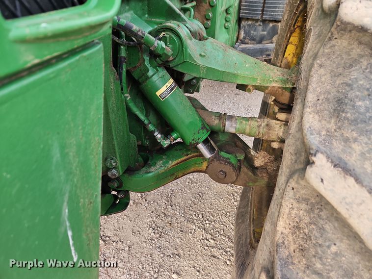 image for item DT7669 2006 John Deere 8430 MFWD tractor