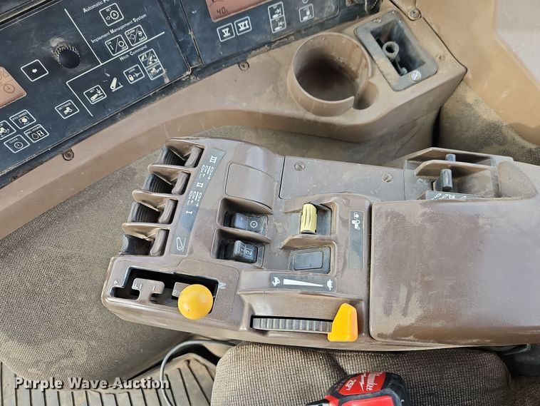 image for item DT7669 2006 John Deere 8430 MFWD tractor