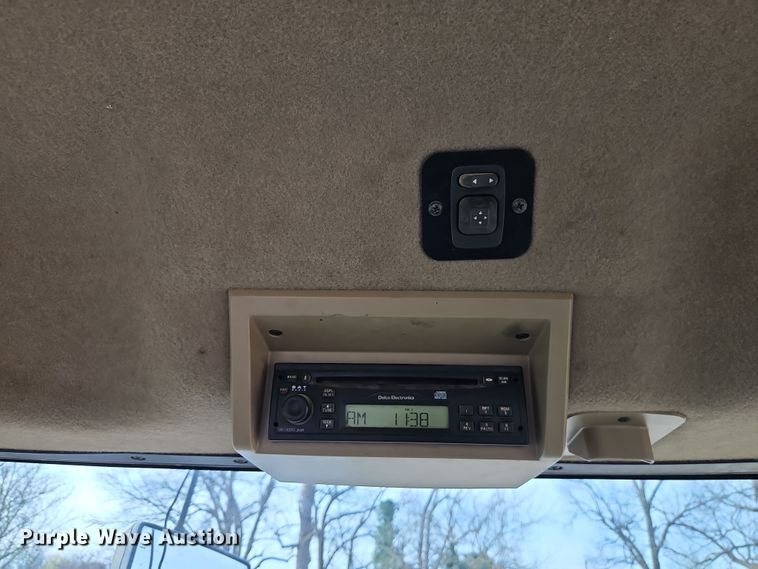 image for item DT7669 2006 John Deere 8430 MFWD tractor